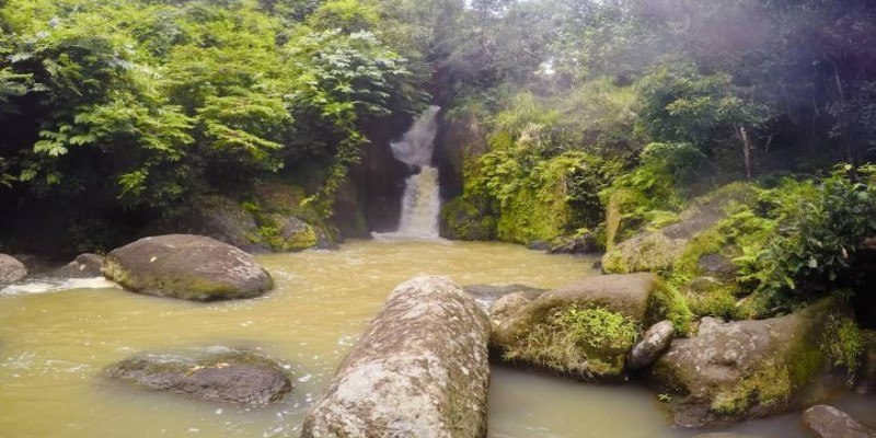 Chasing Waterfalls in Laguna: 4 Stunning Spots for Less Than P1000